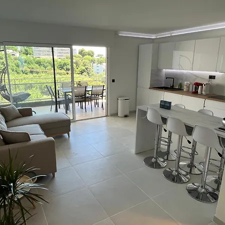 Vu Et Montagnes * Villeneuve-Loubet